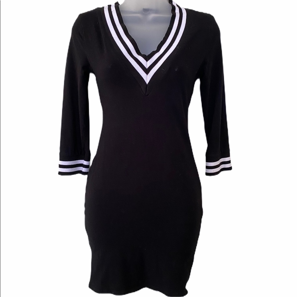 Rue 21 sweater dress black and white v-neck small